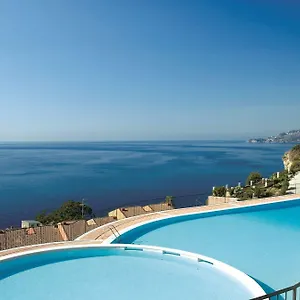 4* Отель Capo Dei Greci Taormina Coast &